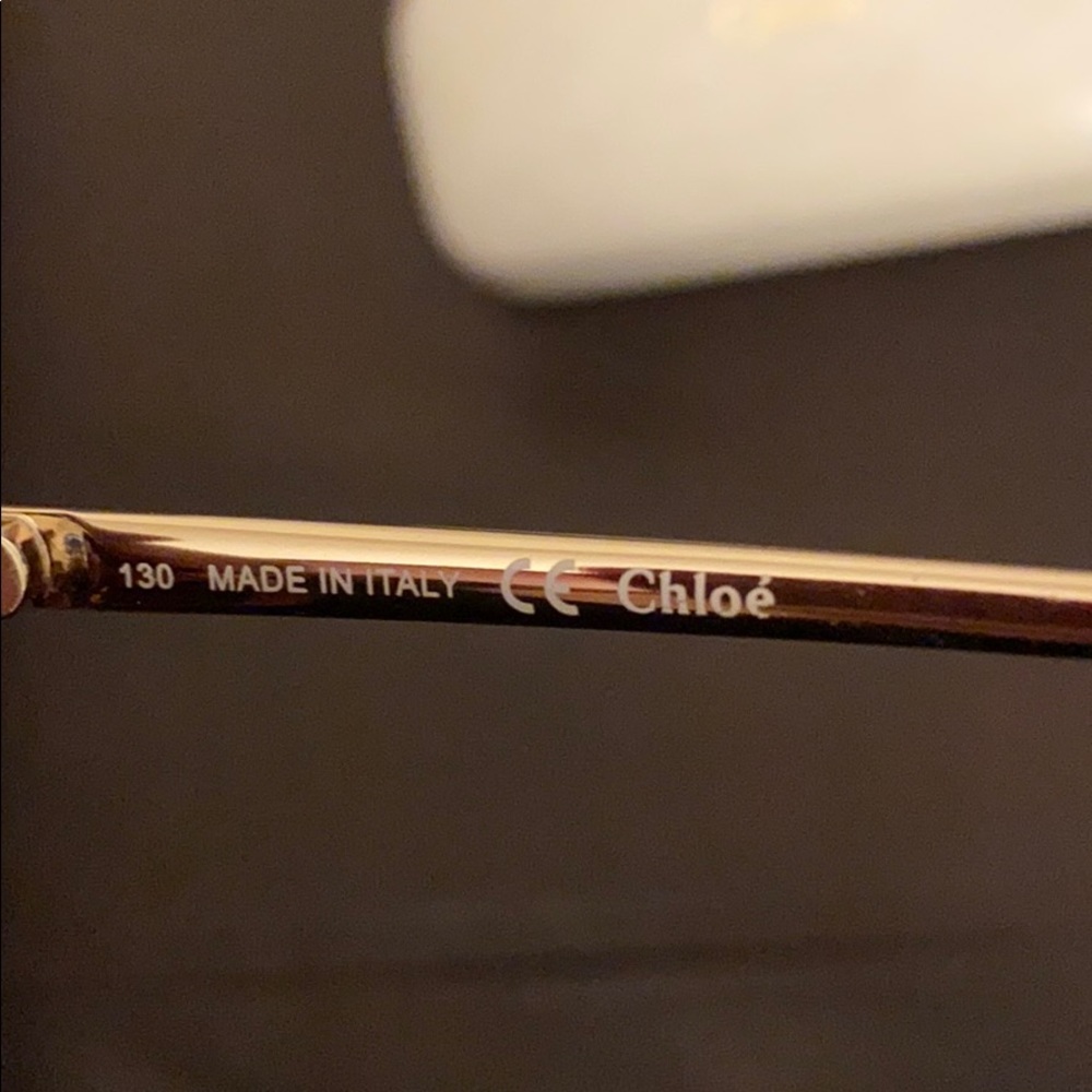 Designer sunglasses - Picture 3 of 4